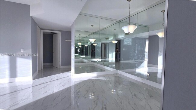 Photo - 3610 Yacht Club Dr Unit 615