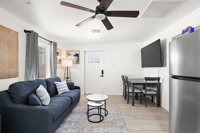 Building Photo - 2309 W Colter St Unit ID1244326P