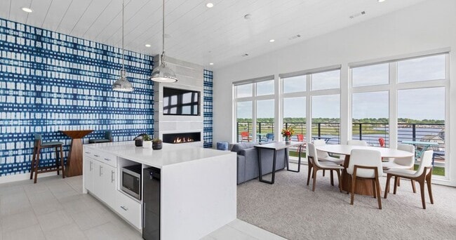 Photo - Harbourside SoNo