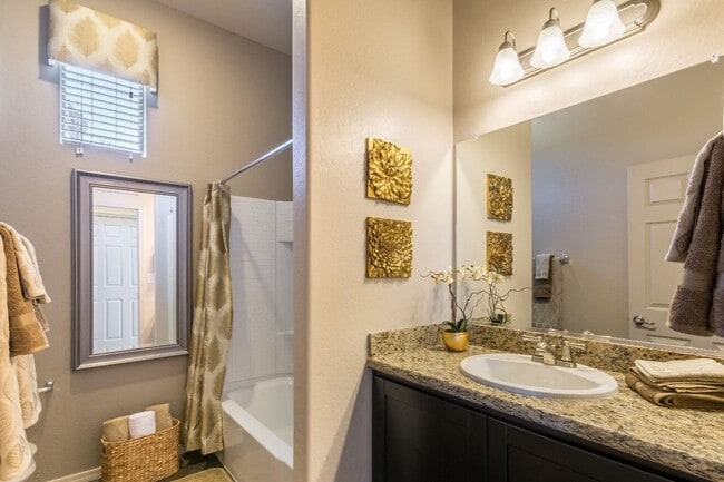 Bathroom (3 Bedroom) - Palm Valley Villas