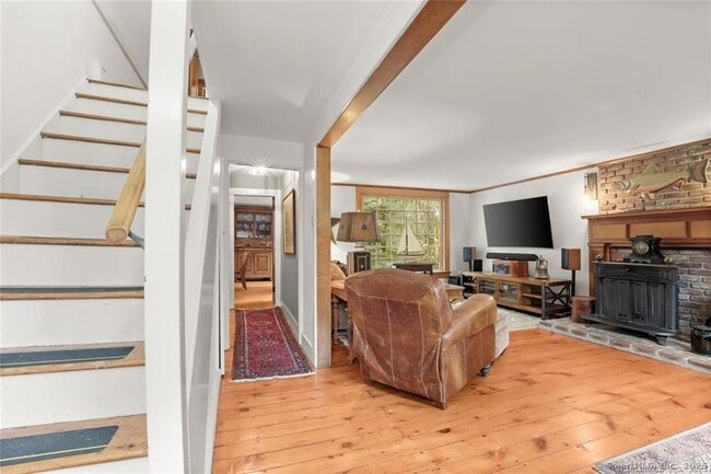 Photo - 47 Hollow Tree Ridge Rd