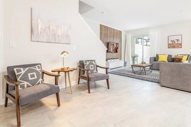 Photo - 5023 Windermere Ave Unit ID1280847P