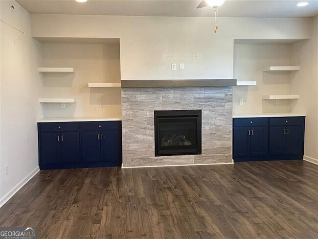 Photo - 1809 Parkades Path