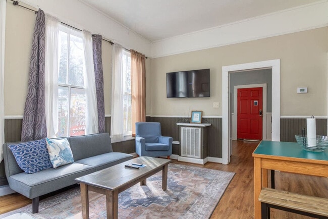 Building Photo - 737 3rd Ave Unit SI ID1043433P