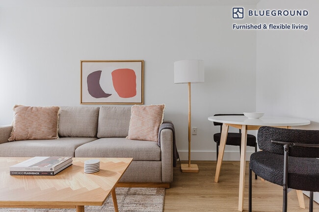 Photo - 160 W 24 St Unit FL16-ID1636