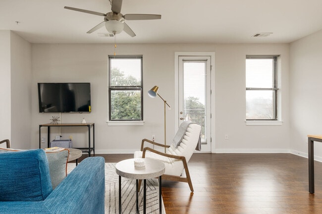 Photo - 1016 18th Ave S Unit ID1014385P