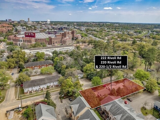 Photo - 222 Rivoli Rd