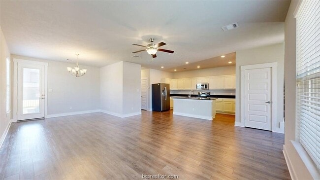 Photo - 3901 WS Phillips Pkwy