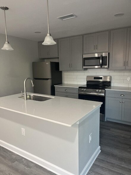 Building Photo - 1500 S Jupiter Rd Unit 512