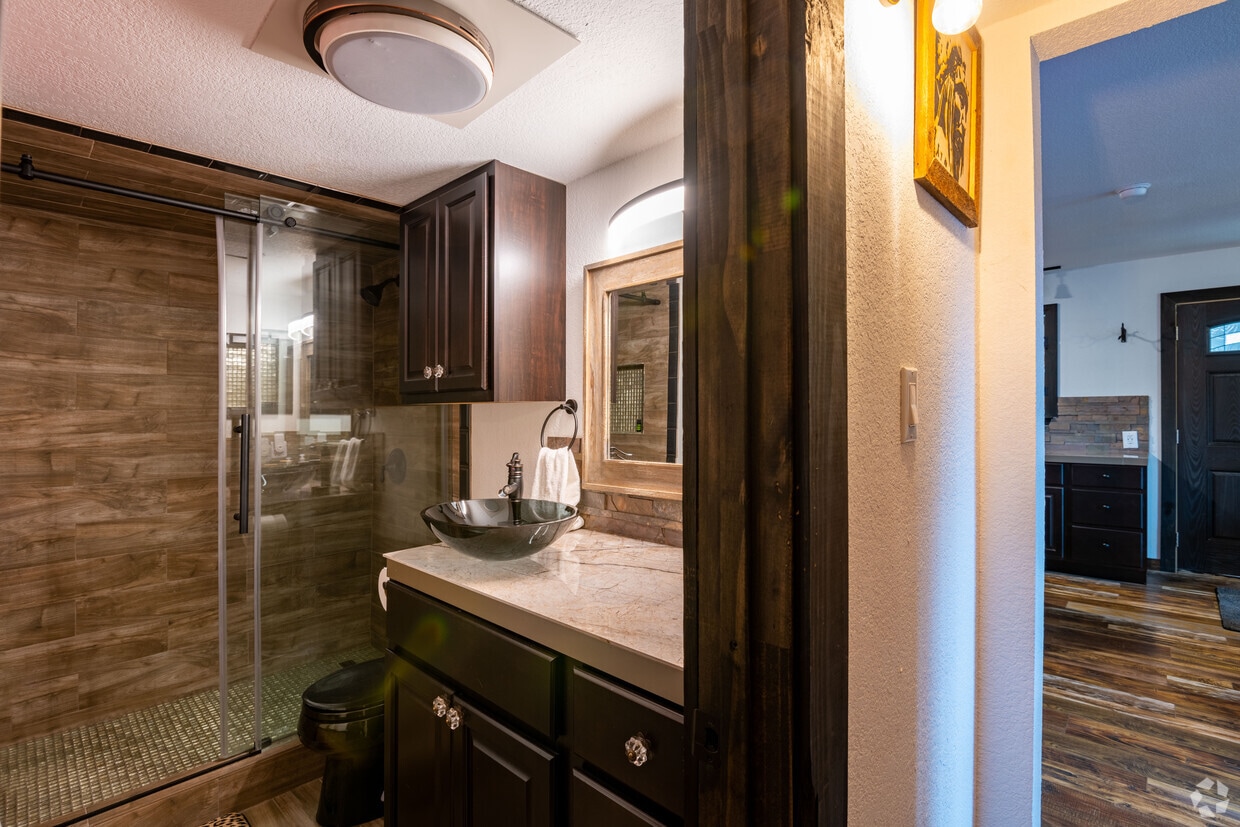 Floor Plan - 2 Bed, 1 Bath
