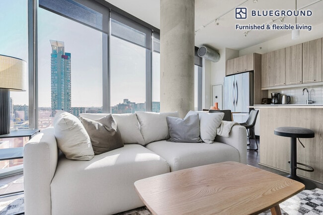 Photo - 730 W Couch Pl Unit FL15-ID1366