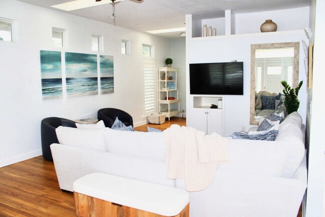 Photo - 82 Mark St Unit ID1285919P