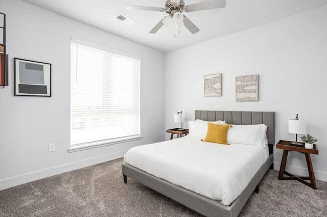 Photo - 8510 Westfield Blvd Unit SI ID1391807P