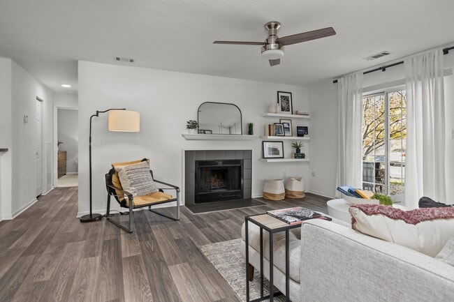 Photo - Eagle Ridge Apartments