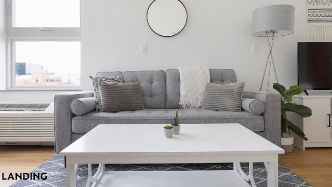 Building Photo - 135 Adams St Unit 310