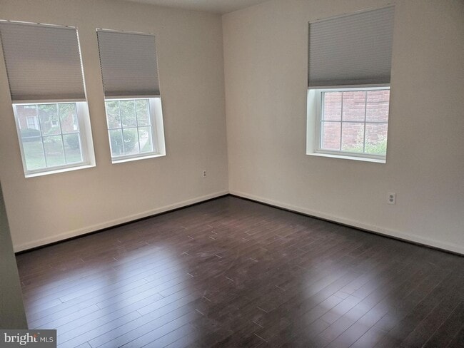 Photo - 1719 N Troy St Unit 8393