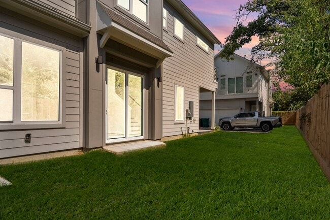 Photo - 861 Prosper St