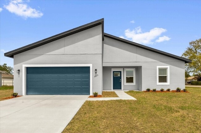 Building Photo - 3935 SW 151st Pl