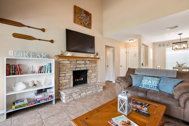 Photo - 1029 Parkview Dr Unit SI ID1023102P