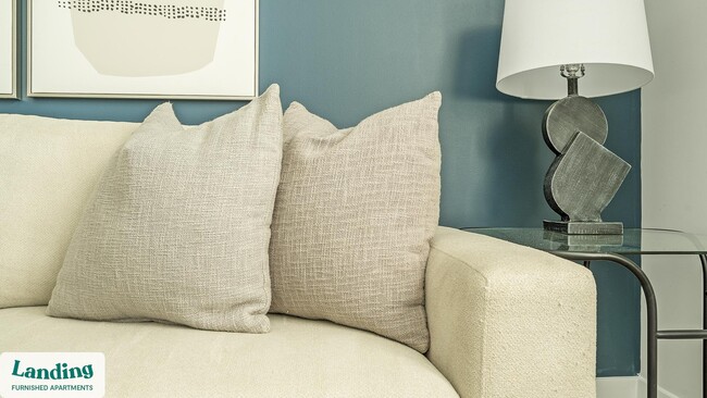 Building Photo - 3005 Chestnut Grv Ln Unit 3208.1410022