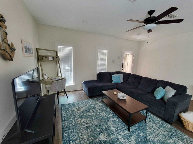 Building Photo - 410 N C St Unit SI ID1367374P