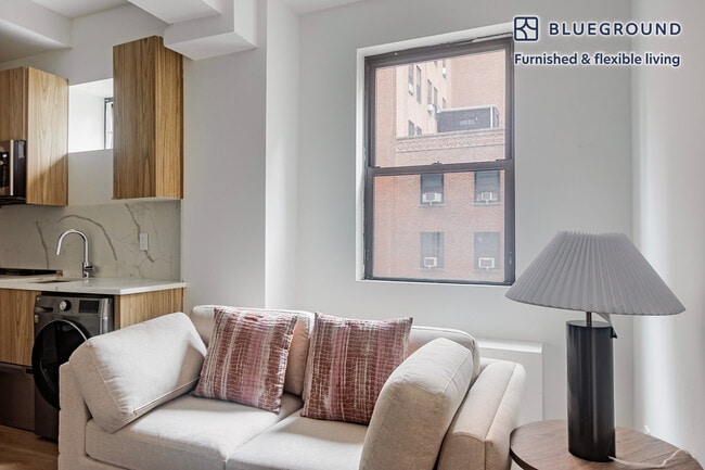 Photo - 138 E 38th St Unit FL3-ID1870