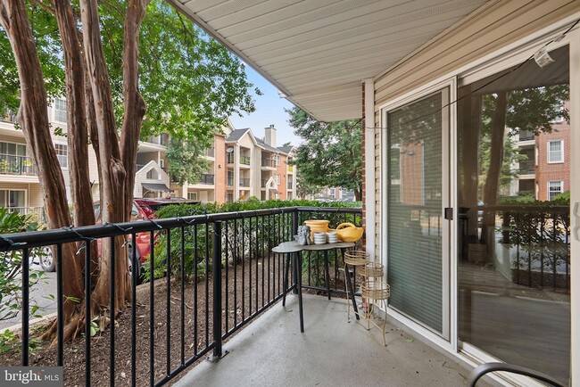 Photo - 3311 Wyndham Cir Unit 1192