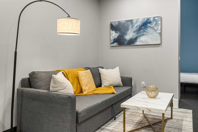 Building Photo - 800 Penn Ave Unit ID1075248P