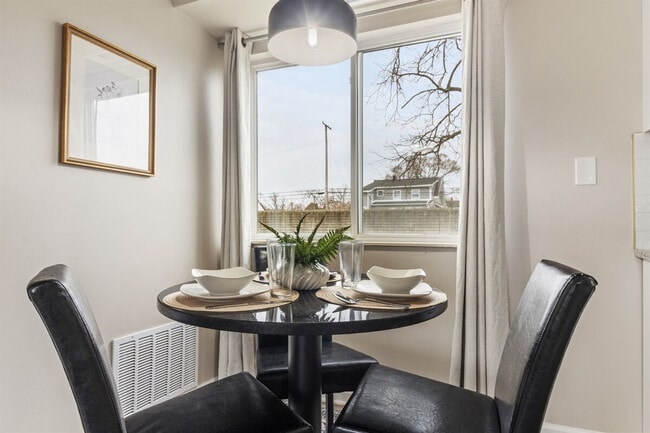 Photo - 18365 Sharon Ln Unit ID1032367P