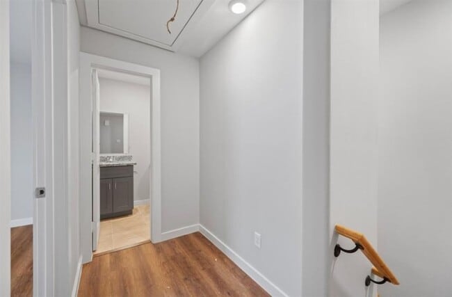 Photo - 8217 Crestview Dr Unit A