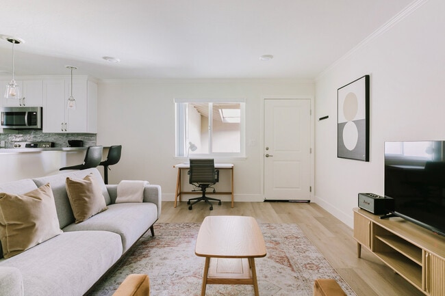 Building Photo - 848 Jordan Ave Unit FL2-ID2091