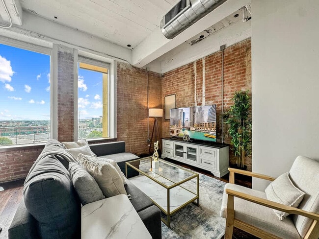 Photo - 555 Evergreen St Unit ID1075582P