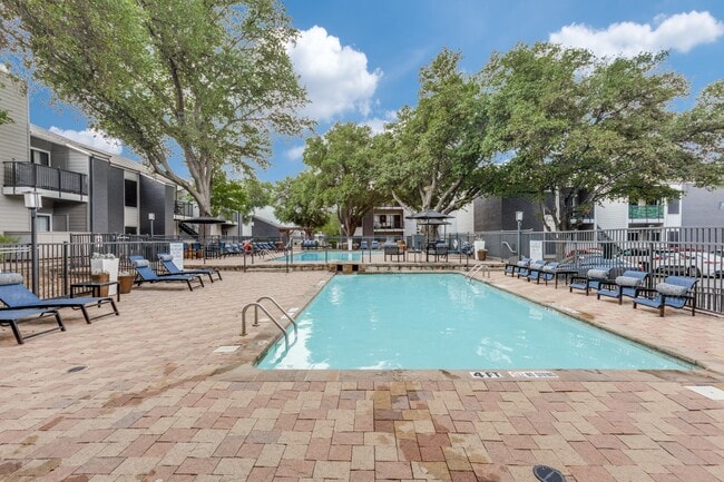 Photo - Argosy at Crestview