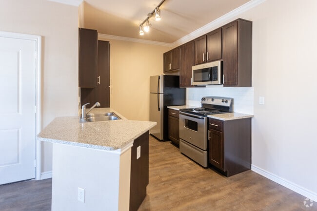 1BR 1BA - 669 SF - Residence at Midland