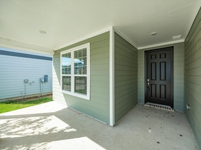 Photo - 5937 Revere Dr