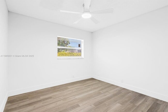 Photo - 1109 NE 6th Ave Unit 3