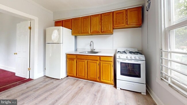 Building Photo - 1200 Fillmore St Unit 3