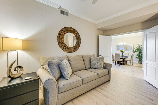Building Photo - 8075 Tiger Cove Unit SI FL1-ID1546354P