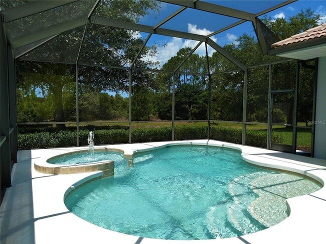 Photo - 919 Scherer Way