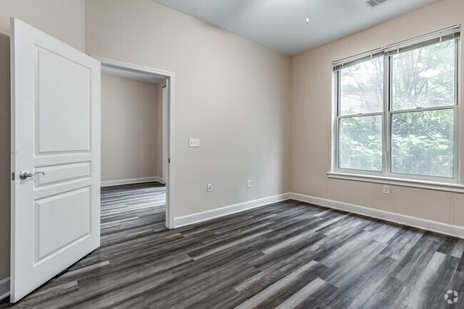 1BR, 1BA - 772SF - The Mark at Dulles Station