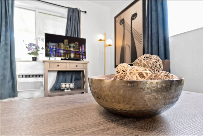 Photo - 1023 NW 23rd Ave Unit ID1323992P