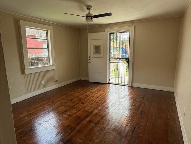 Photo - 8941 Jeannette St