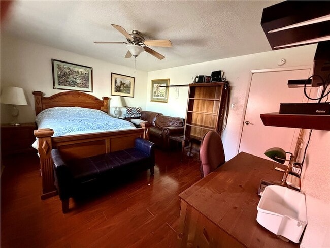 Photo - 6701 Sands Point Dr Unit 114