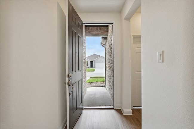 Photo - 2521 Wayne Ave