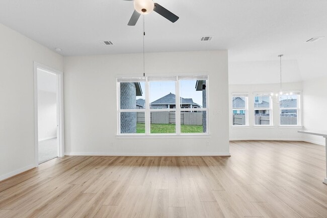 Photo - 116 Salado Crk Trl