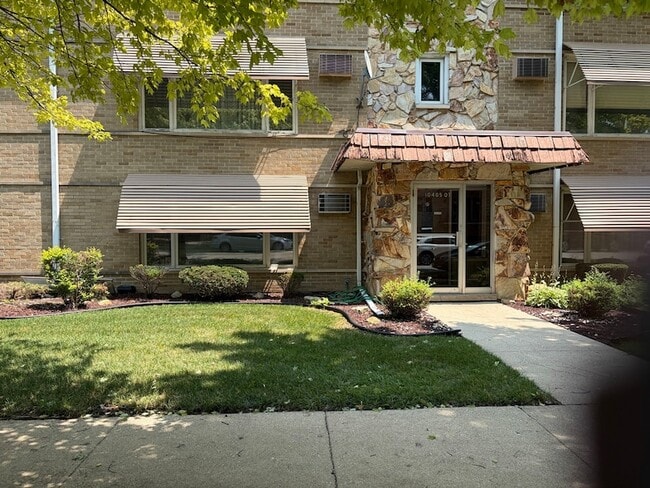 Photo - 10405 S Keating Ave Unit 1B