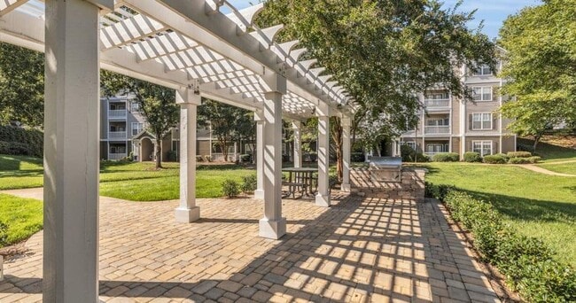 Building Photo - Marina Pointe