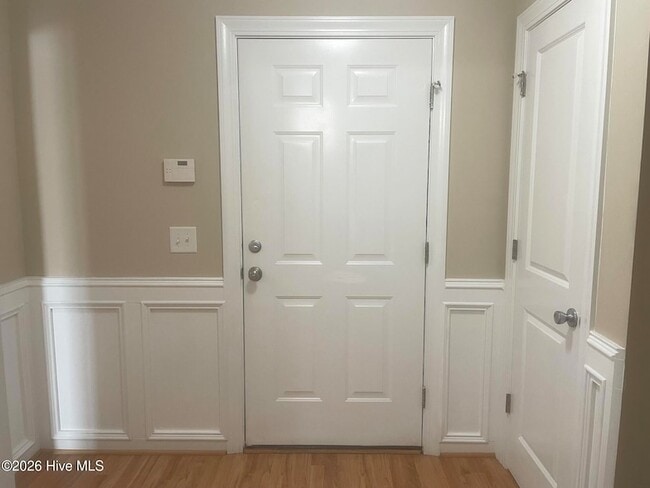 Photo - 104 Chandler Dr