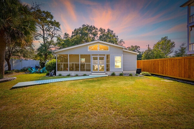 Photo - 347 Seabreeze Dr Unit ID1309840P