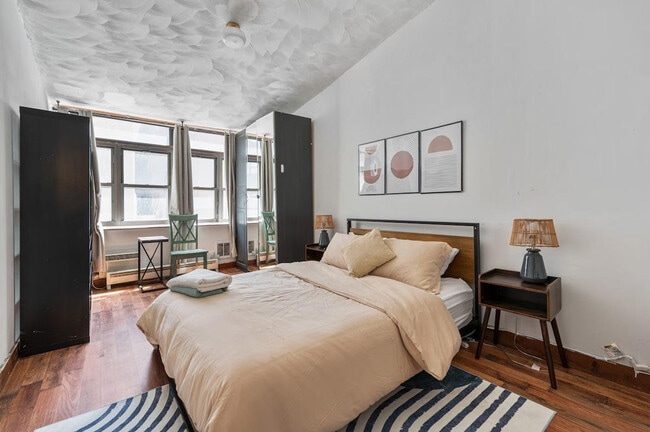 Photo - 247 W 29th St Unit ID1390072P